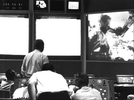 Apollo 7-Primero nos difusión TV en vivo desde el espacio-Vintage-Parche de misión de la NASA 